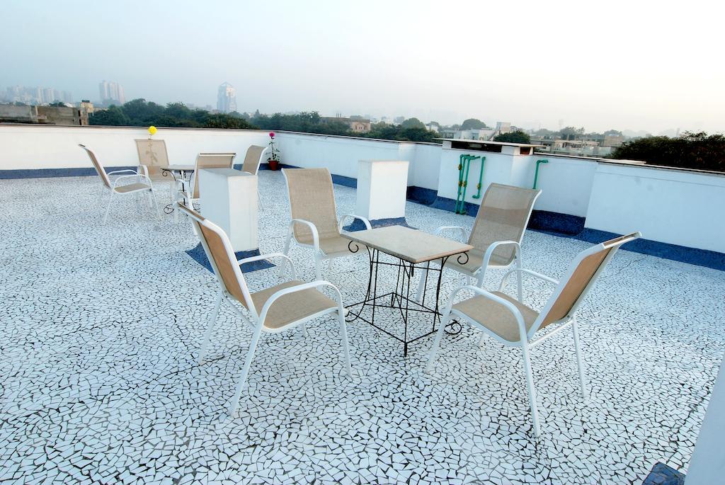 White Lotus Hotel Gurgaon Exterior photo