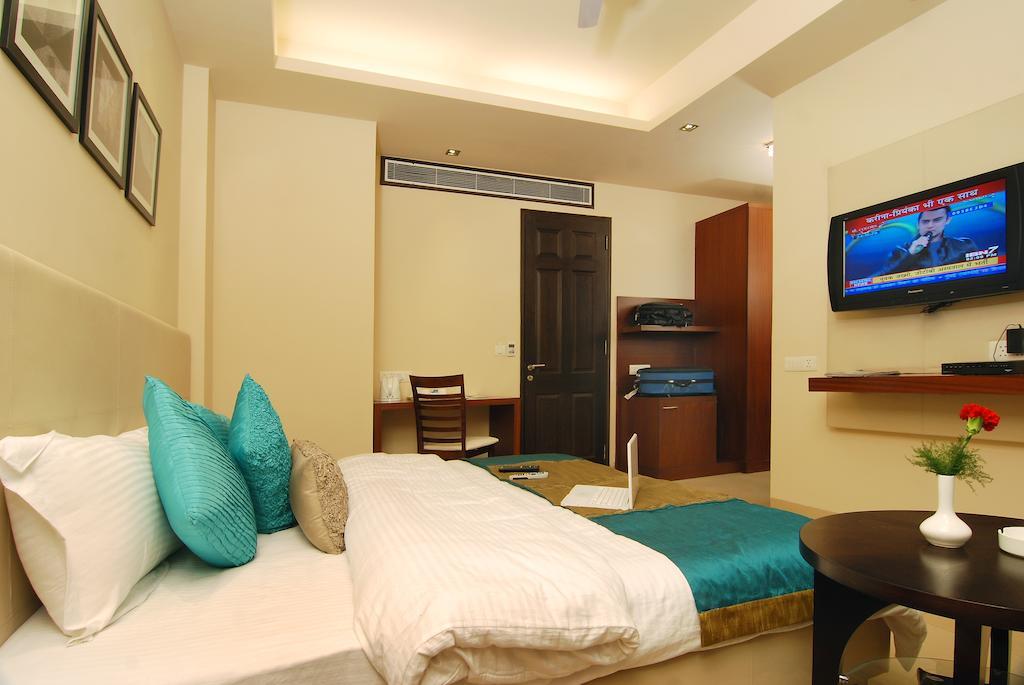 White Lotus Hotel Gurgaon Exterior photo
